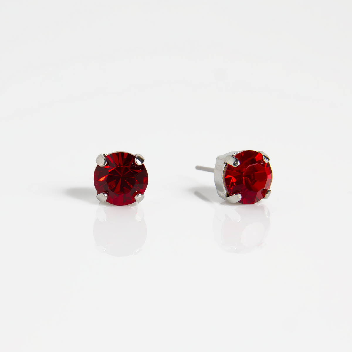 Mariana Single Siam Red on Rhodium Stud 