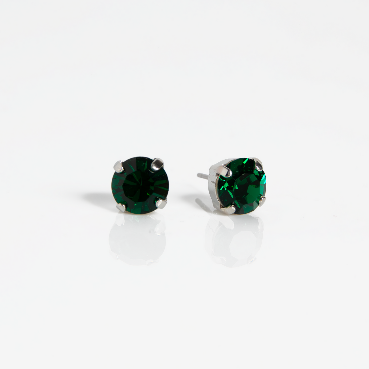 Mariana Single Emerald Green on Rhodium Stud