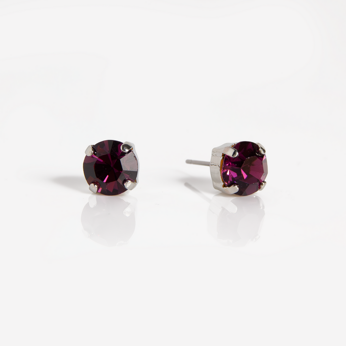 Mariana Single Amethyst on Rhodium Stud