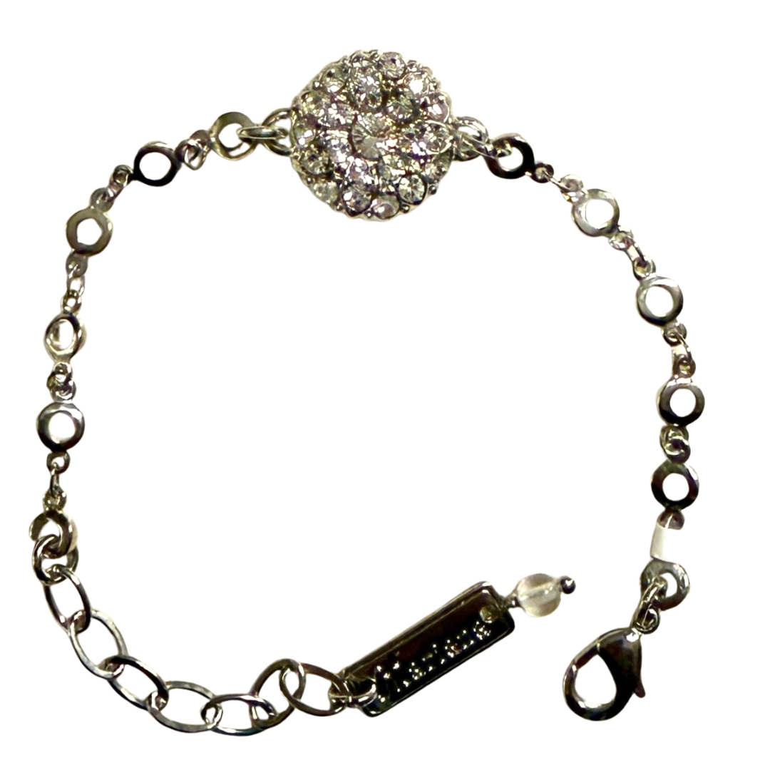 Mariana Guardian Angel bracelet with a decorative clasp 