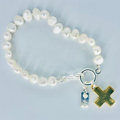 Pearl Bracelet With Gold Cross